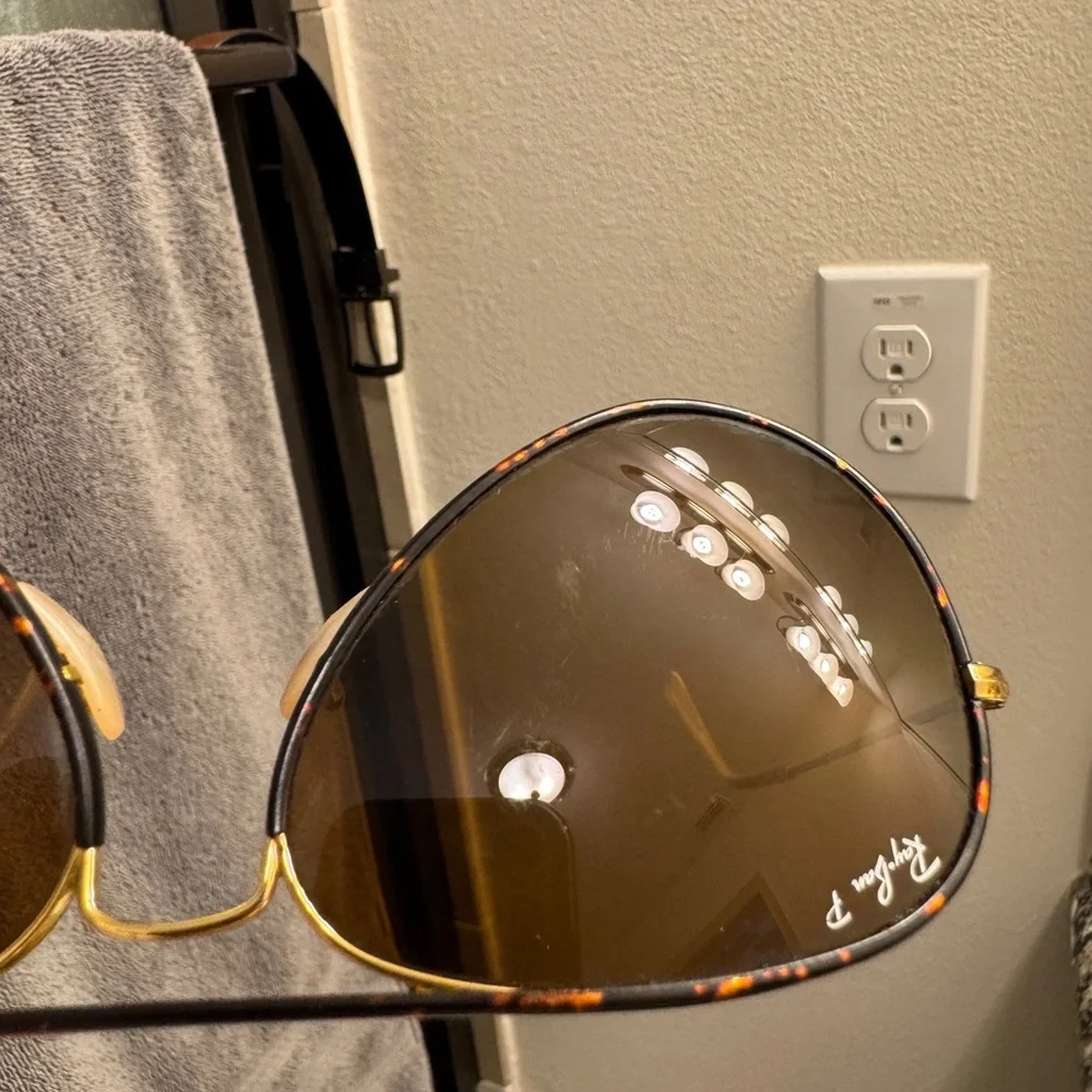 Ray Ban Aviators - Picture 6 of 7